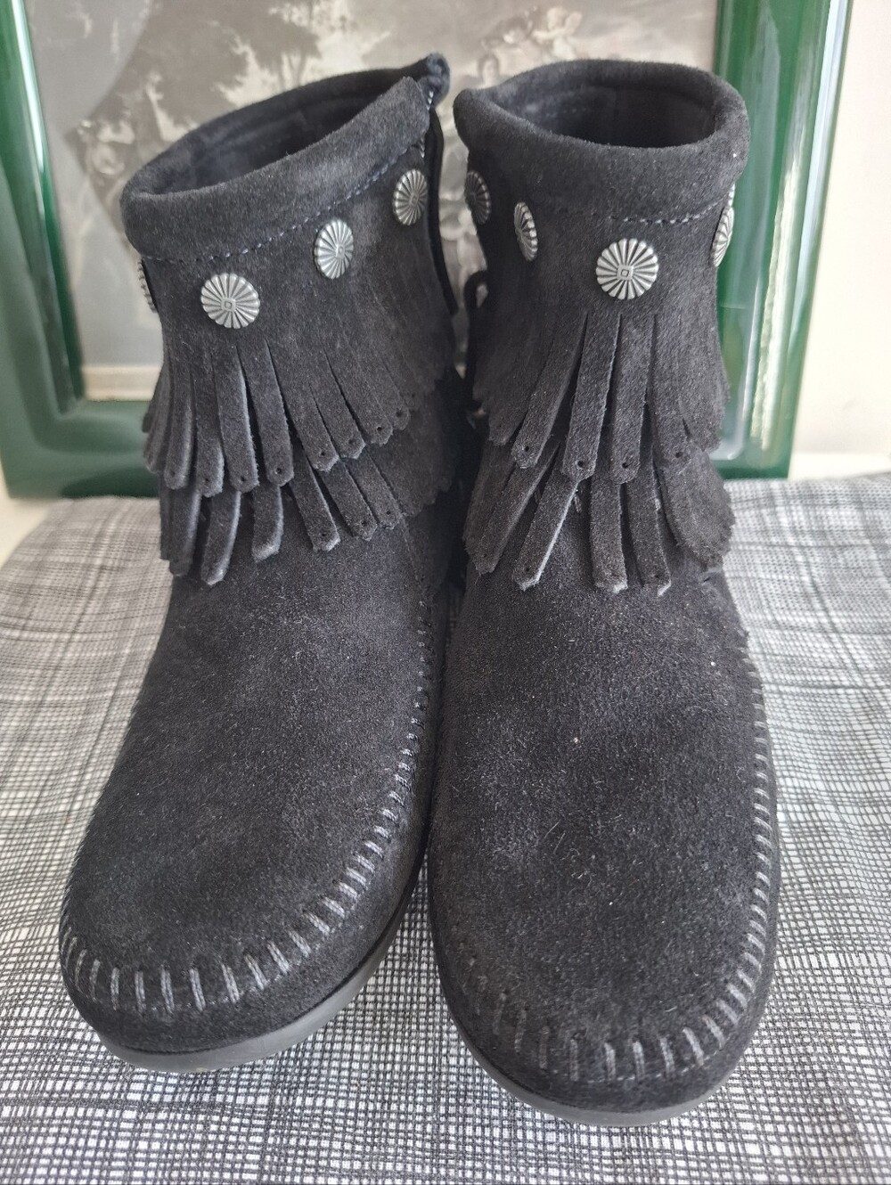 MINNETONKA Double Fringe Boots / 7 - Picture 2 of 10